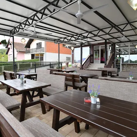 Alijansa Hotel